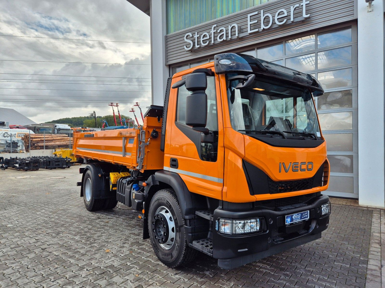 Iveco Eurocargo ML180E32K 4x2 Meiller AHK - قلابات: صور 3 Iveco Eurocargo ML180E32K 4x2 Meiller AHK - قلابات: صور 3