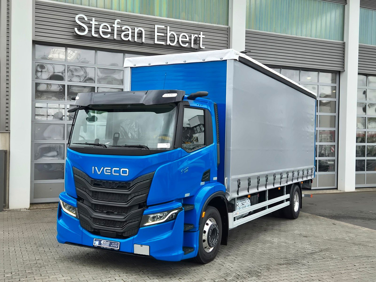 Iveco S-Way AD190S40/P Curtainsider *MirrorCam*LBW* - شاحنة ستارة: صور 2 Iveco S-Way AD190S40/P Curtainsider *MirrorCam*LBW* - شاحنة ستارة: صور 2