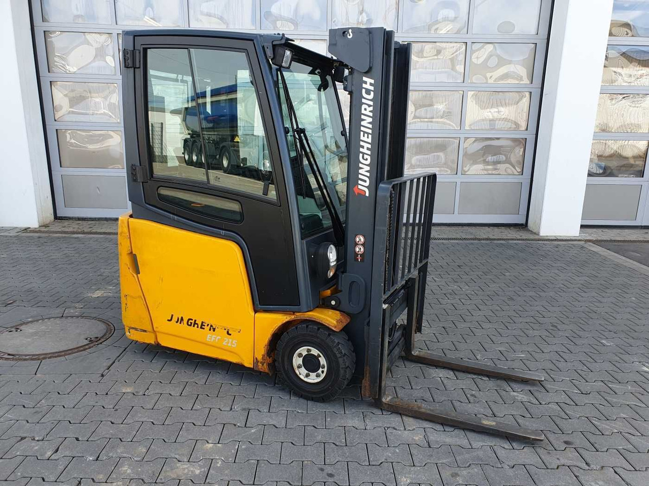 Jungheinrich EFG 215 / Triplex: 4.35m! / SS / nur 2.054h! - رافعة شوكية كهربائية: صور 2 Jungheinrich EFG 215 / Triplex: 4.35m! / SS / nur 2.054h! - رافعة شوكية كهربائية: صور 2