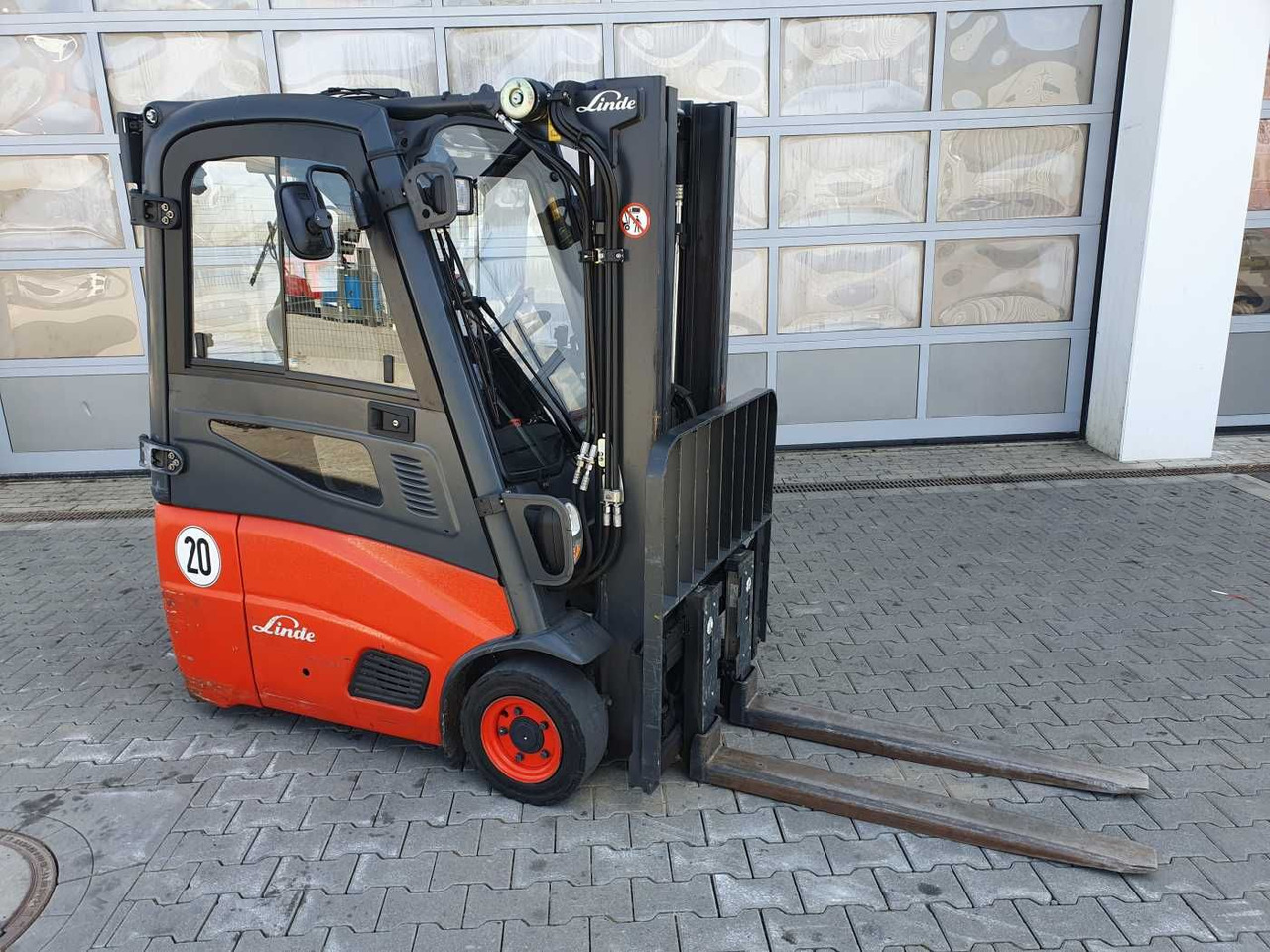 Linde E14 - 01 / Triplex: 4.00m! / SS / nur 3.405h! - رافعة شوكية كهربائية: صور 2 Linde E14 - 01 / Triplex: 4.00m! / SS / nur 3.405h! - رافعة شوكية كهربائية: صور 2