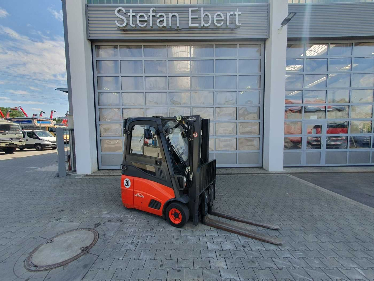 Linde E14 - 01 / Triplex: 4.00m! / SS / nur 3.405h! - رافعة شوكية كهربائية: صور 1 Linde E14 - 01 / Triplex: 4.00m! / SS / nur 3.405h! - رافعة شوكية كهربائية: صور 1