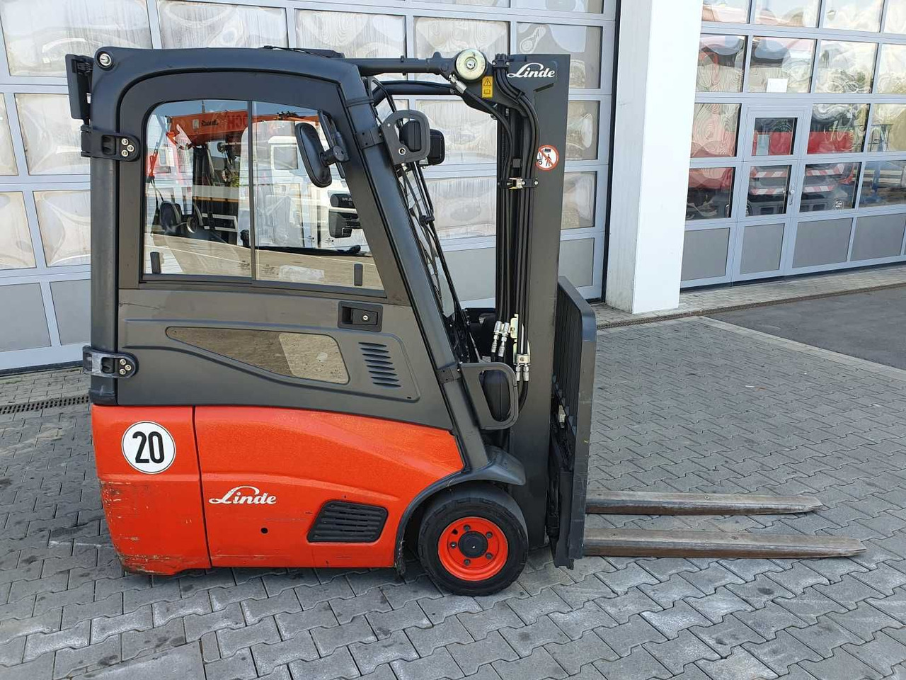 Linde E14 - 01 / Triplex: 4.00m! / SS / nur 3.405h! - رافعة شوكية كهربائية: صور 3 Linde E14 - 01 / Triplex: 4.00m! / SS / nur 3.405h! - رافعة شوكية كهربائية: صور 3