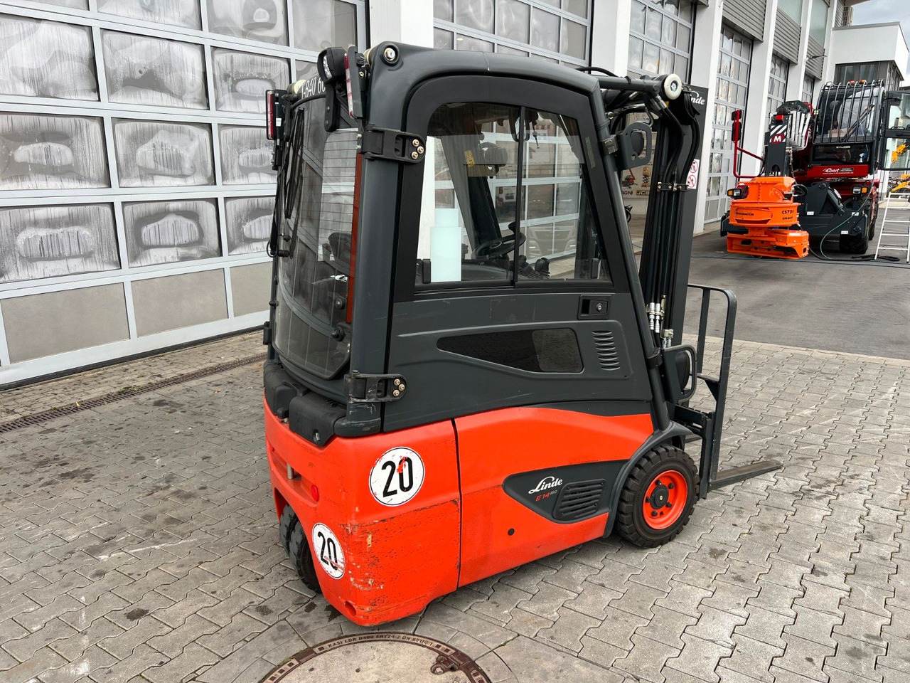 Linde E14 - 01 / Triplex: 4.10m! / SS / nur 2.612h! - رافعة شوكية كهربائية: صور 3 Linde E14 - 01 / Triplex: 4.10m! / SS / nur 2.612h! - رافعة شوكية كهربائية: صور 3