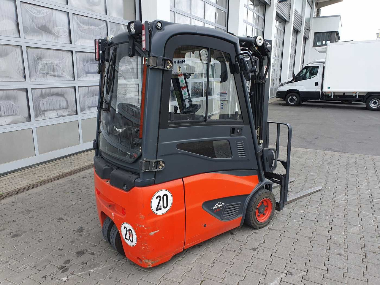 Linde E14 - 02 / Triplex: 4.00m! / SS / nur 1.777h! - رافعة شوكية كهربائية: صور 3 Linde E14 - 02 / Triplex: 4.00m! / SS / nur 1.777h! - رافعة شوكية كهربائية: صور 3