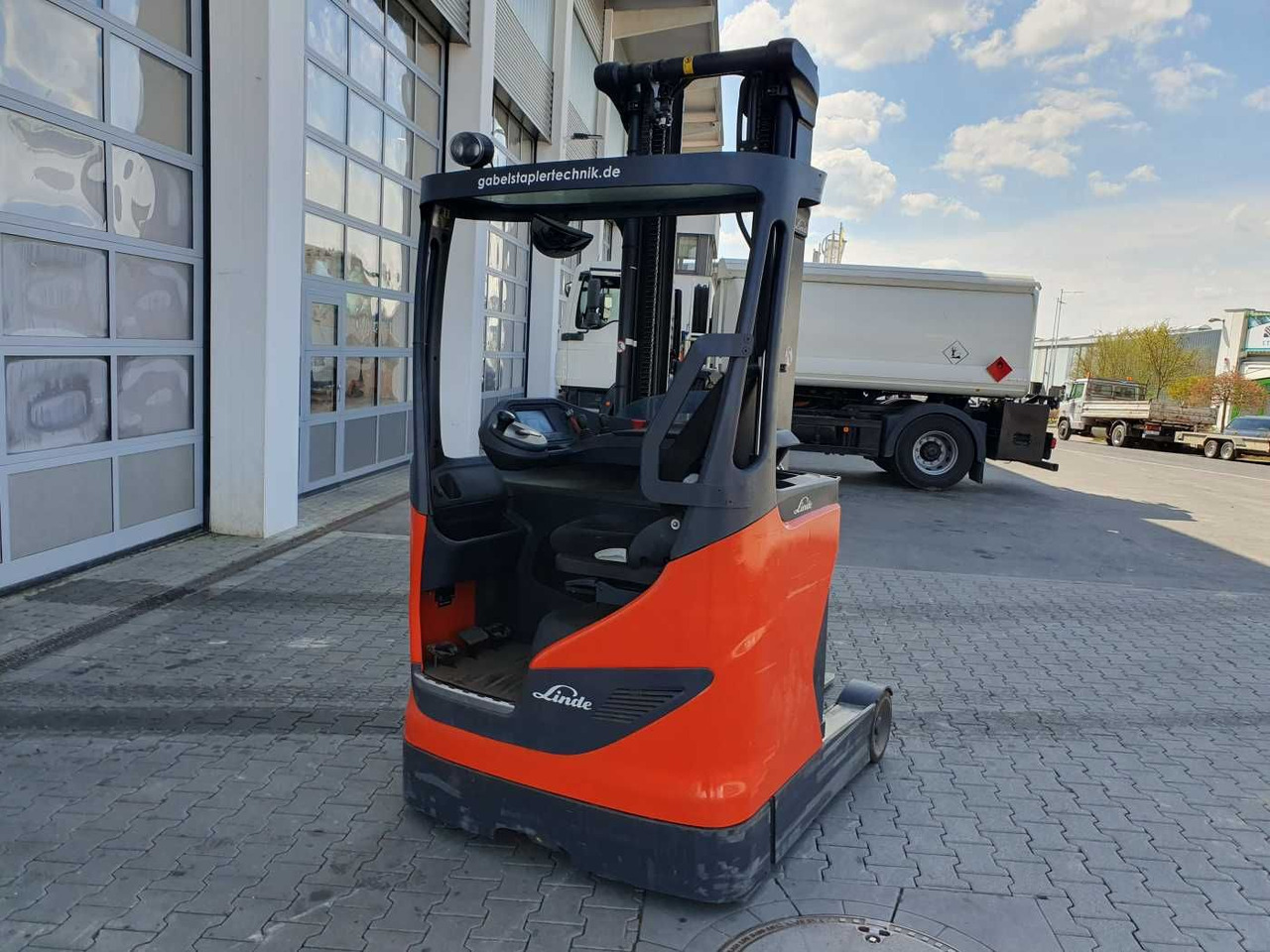 Linde R12B-01 / nur 2.394h! / Hubhöhe: 6m / 2015 - شاحنة مناولة: صور 5 Linde R12B-01 / nur 2.394h! / Hubhöhe: 6m / 2015 - شاحنة مناولة: صور 5