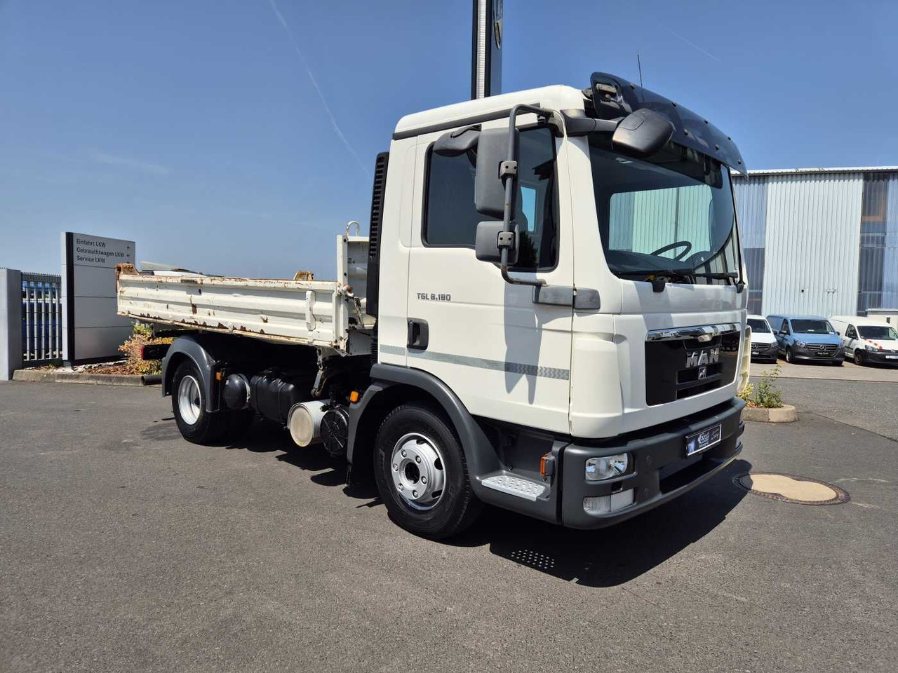 MAN TGL 8.180 4x2 BB Meiller Kipper 2x AHK 3 Sitze - قلاب صغير: صور 5 MAN TGL 8.180 4x2 BB Meiller Kipper 2x AHK 3 Sitze - قلاب صغير: صور 5