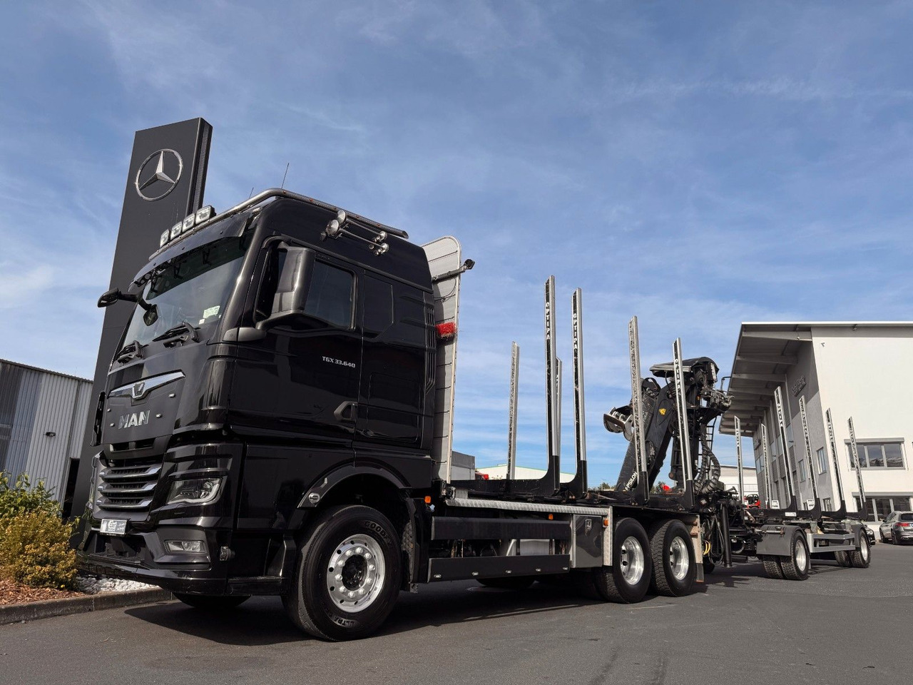 MAN TGX 33.640 6x4 BL Palfinger Q150Z96 - شاحنة قطع الأشجار, شاحنة كرين: صور 1 MAN TGX 33.640 6x4 BL Palfinger Q150Z96 - شاحنة قطع الأشجار, شاحنة كرين: صور 1