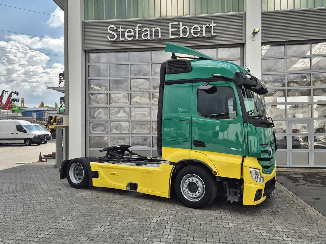 Mercedes-Benz Actros 1840 LSnRL Retarder Hubsattelplatte Xenon - شاحنة جرار: صور 4 Mercedes-Benz Actros 1840 LSnRL Retarder Hubsattelplatte Xenon - شاحنة جرار: صور 4