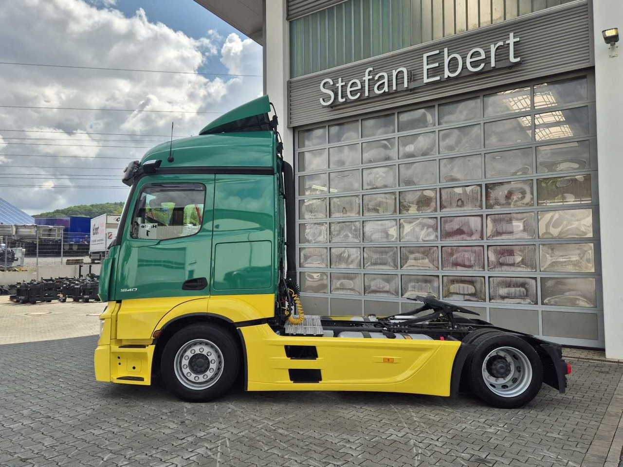 Mercedes-Benz Actros 1840 LSnRL Retarder Hubsattelplatte Xenon - شاحنة جرار: صور 5 Mercedes-Benz Actros 1840 LSnRL Retarder Hubsattelplatte Xenon - شاحنة جرار: صور 5