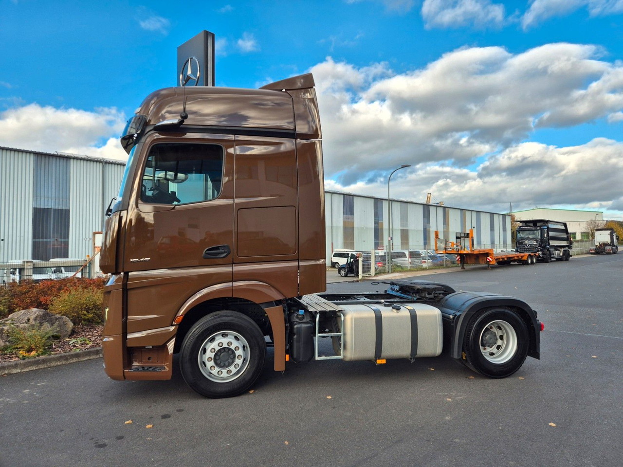 Mercedes-Benz Actros 1848 LS Öl-Retarder Standklima BigSpace - شاحنة جرار: صور 5 Mercedes-Benz Actros 1848 LS Öl-Retarder Standklima BigSpace - شاحنة جرار: صور 5