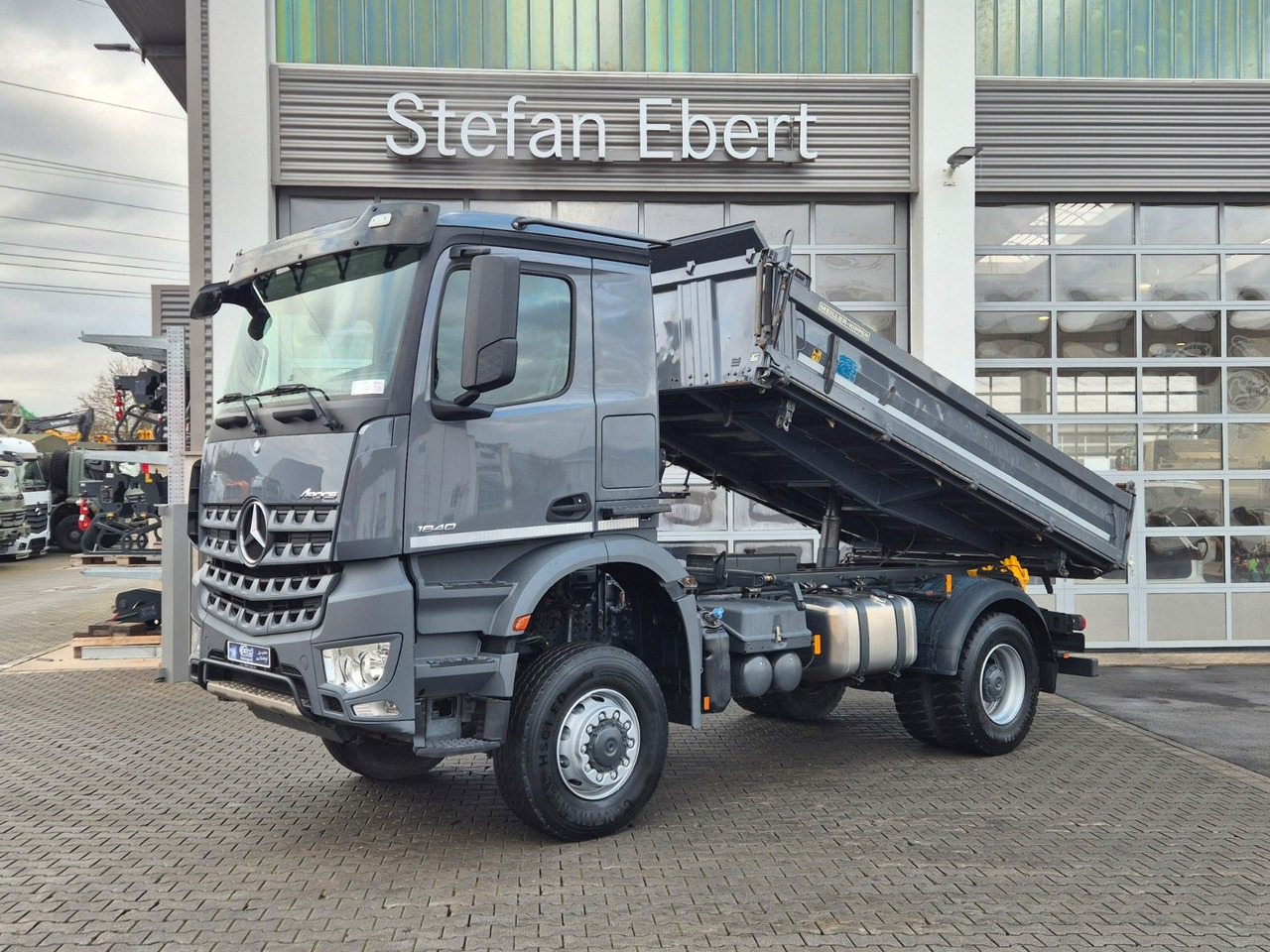 Mercedes-Benz Arocs 1840 AK 4x4 Meiller Retarder AHK - قلابات: صور 1 Mercedes-Benz Arocs 1840 AK 4x4 Meiller Retarder AHK - قلابات: صور 1