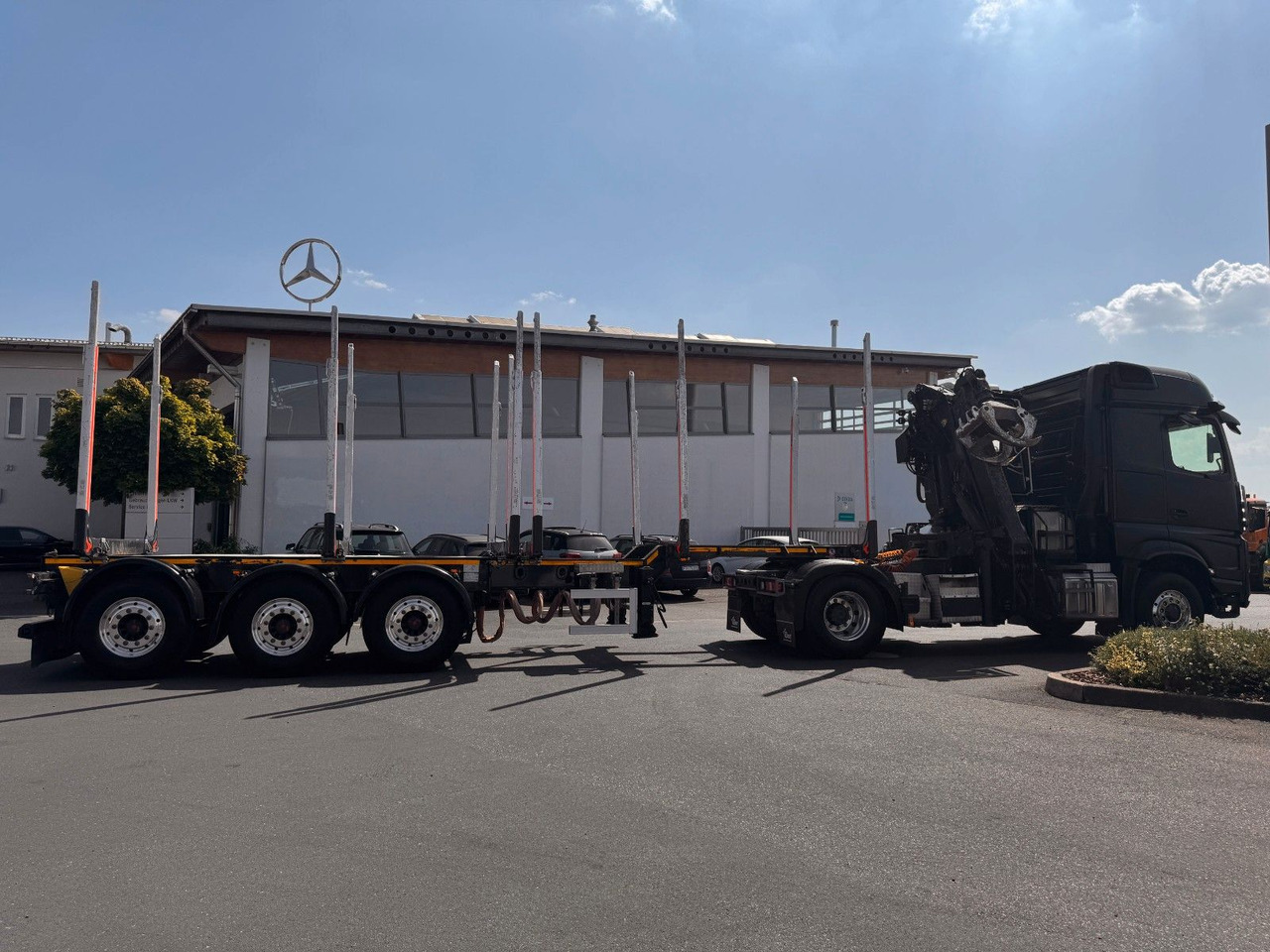 Mercedes-Benz Arocs 1853 LS 4x4 HAD Palfinger Q170Z96+Doll H3L - شاحنة قطع الأشجار, شاحنة كرين: صور 4 Mercedes-Benz Arocs 1853 LS 4x4 HAD Palfinger Q170Z96+Doll H3L - شاحنة قطع الأشجار, شاحنة كرين: صور 4