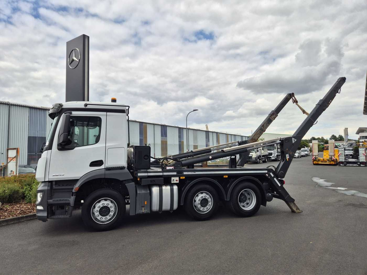 Mercedes-Benz Arocs 2643 L 6x2/4 VDL AHK Funk Vorlaufachse - قلابات: صور 4 Mercedes-Benz Arocs 2643 L 6x2/4 VDL AHK Funk Vorlaufachse - قلابات: صور 4
