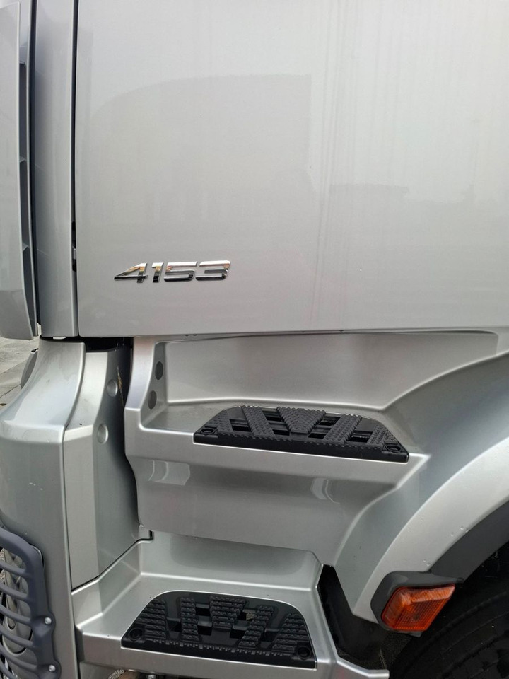 Mercedes-Benz Arocs 4153 8x4 Fahrgestell - الشاسيه شاحنة: صور 4 Mercedes-Benz Arocs 4153 8x4 Fahrgestell - الشاسيه شاحنة: صور 4