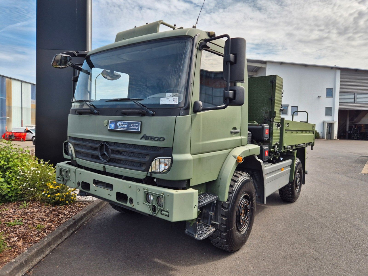 Mercedes-Benz Atego 1018 A 4x4 Pritsche Singlebereift 7 Stück - شاحنات مسطحة: صور 2 Mercedes-Benz Atego 1018 A 4x4 Pritsche Singlebereift 7 Stück - شاحنات مسطحة: صور 2