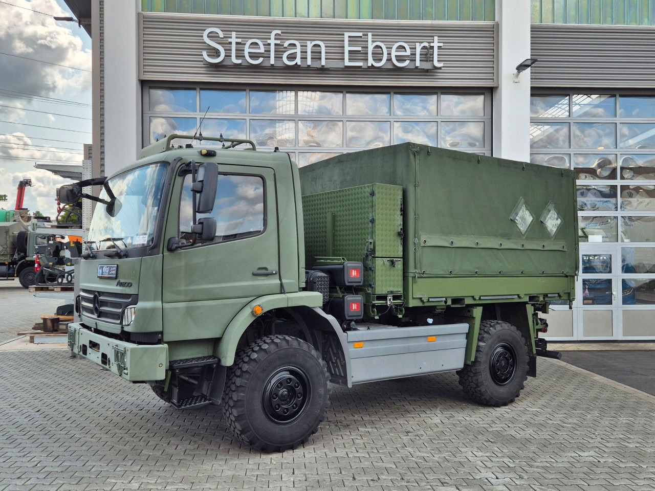 Mercedes-Benz Atego 1018 A 4x4 Singlebereifung 7 Stück vorh. - شاحنة ستارة: صور 4 Mercedes-Benz Atego 1018 A 4x4 Singlebereifung 7 Stück vorh. - شاحنة ستارة: صور 4