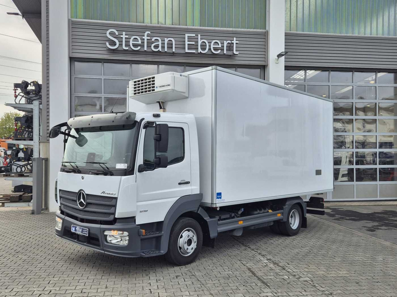 Mercedes-Benz Atego 818 L Thermo King V-600-Max Tür Klima - الشاحنات الصغيرة المبردة: صور 1 Mercedes-Benz Atego 818 L Thermo King V-600-Max Tür Klima - الشاحنات الصغيرة المبردة: صور 1