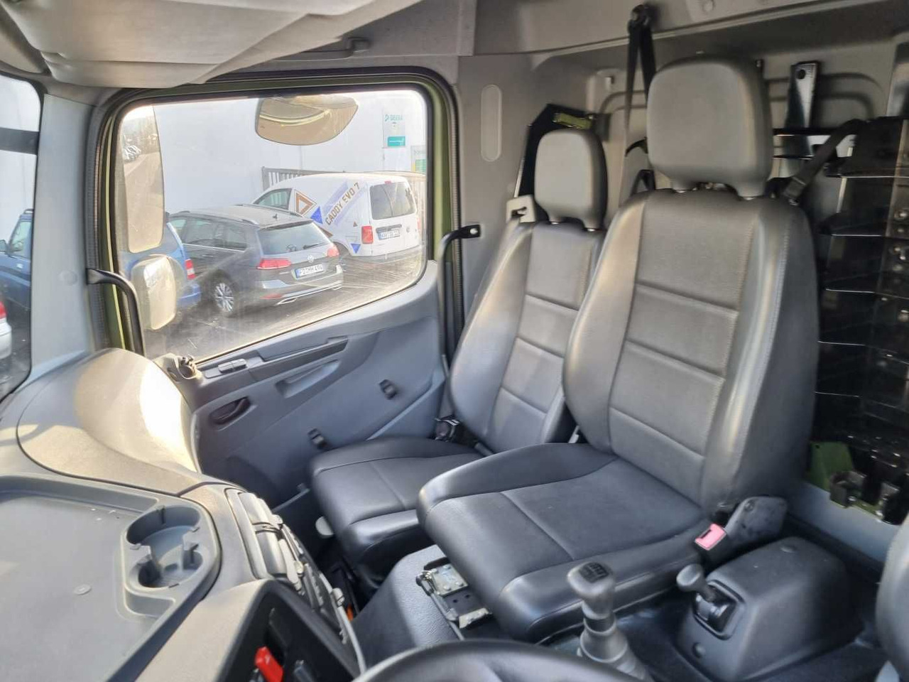 Mercedes-Benz Axor 1829 A 4x4 Pritsche/Plane 10 Stück إيجار Mercedes-Benz Axor 1829 A 4x4 Pritsche/Plane 10 Stück: صور 12