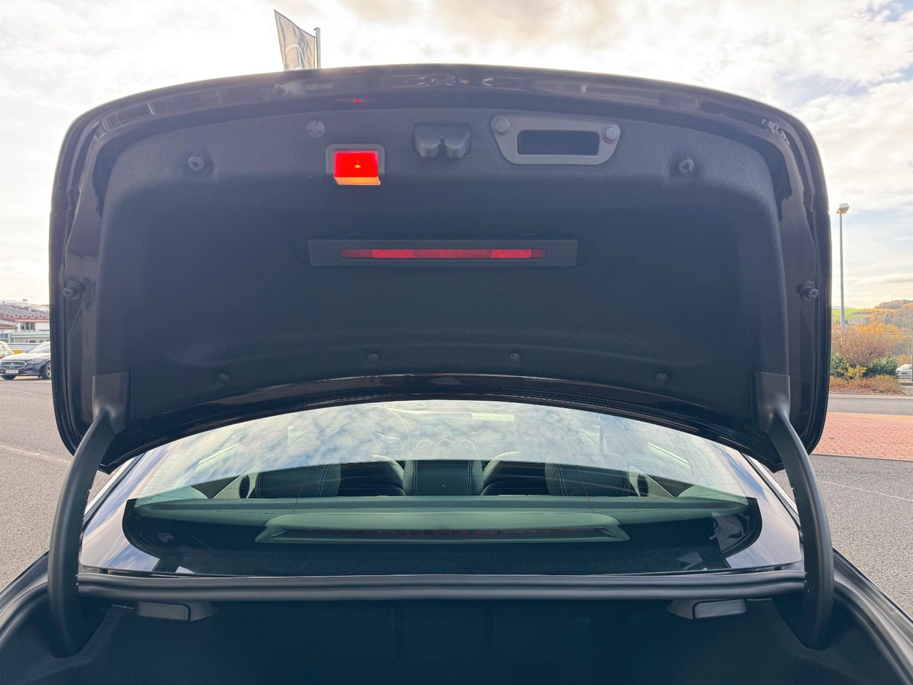 سيدان Mercedes-Benz C 200 C Limousine+Avantgarde+AHK+RFK+TotW: صور 9