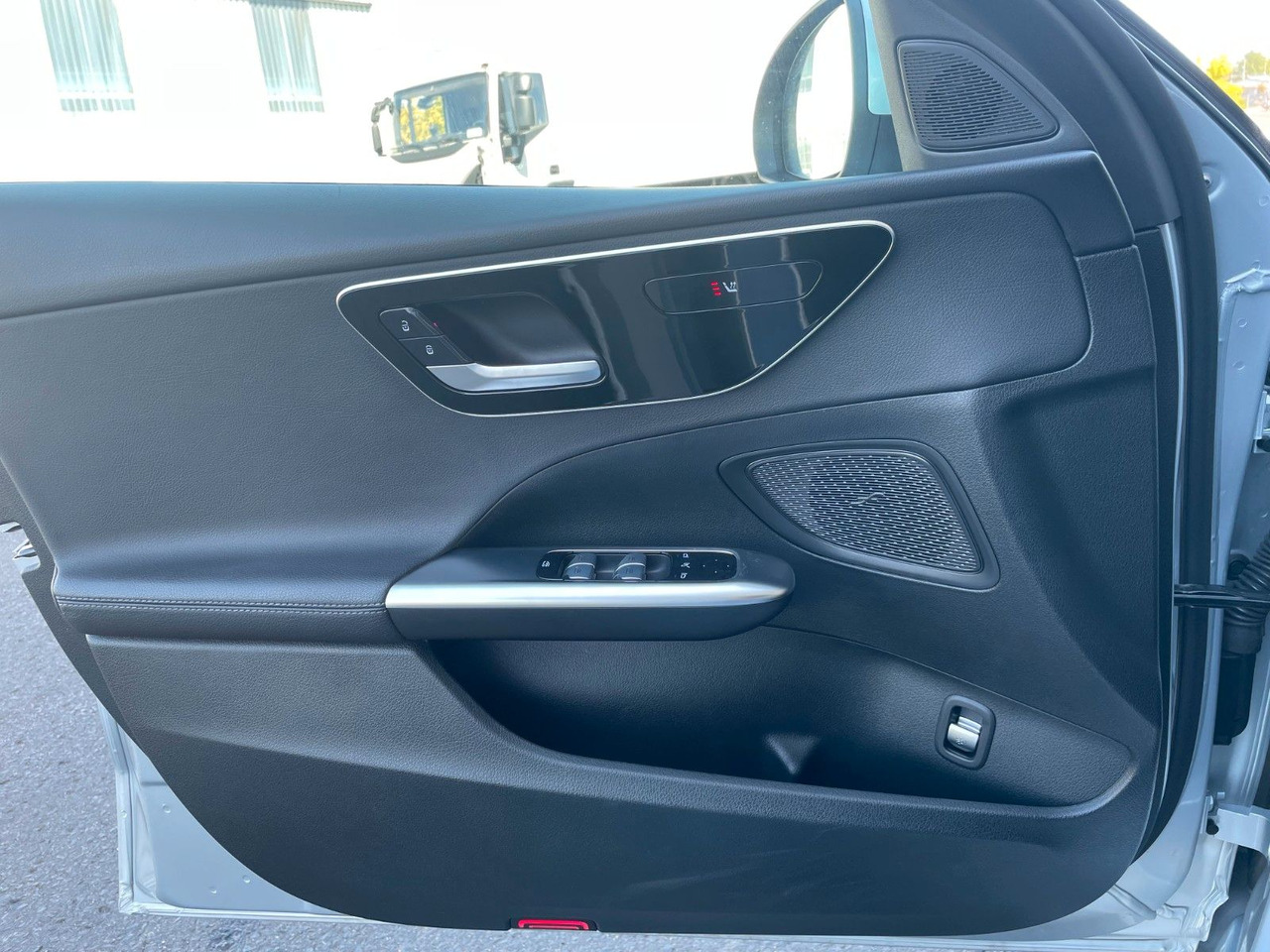 سيدان Mercedes-Benz C 220 d AVANTGARDE R-Kamera+Carplay+TotW+Ambient: صور 13 سيدان Mercedes-Benz C 220 d AVANTGARDE R-Kamera+Carplay+TotW+Ambient: صور 13