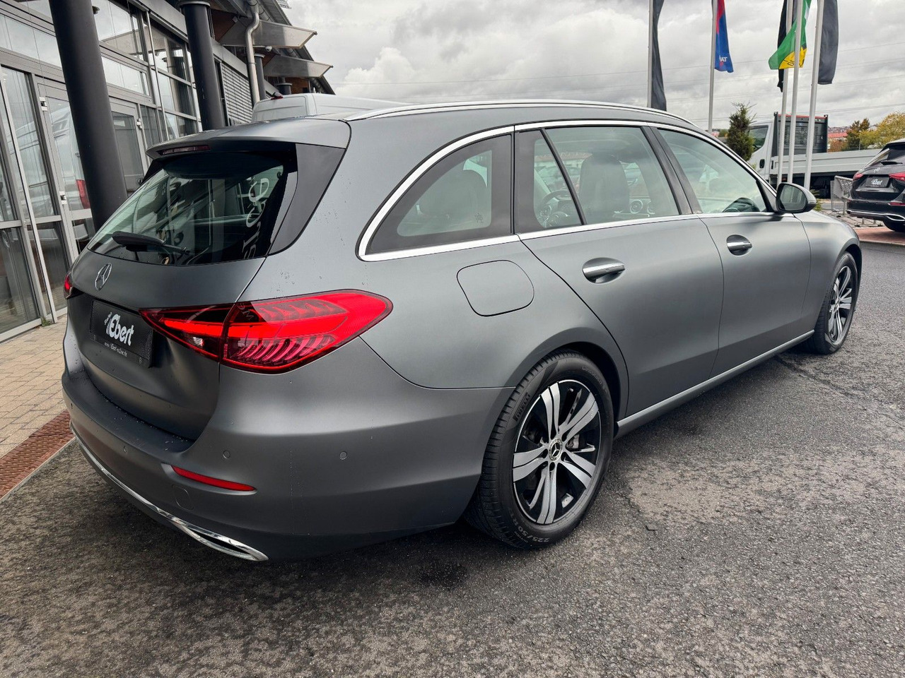 Mercedes-Benz C 220 d T AVANTGARDE AHK+Memory+HUD+Distr+Keyles - سيارة ستيشن: صور 4 Mercedes-Benz C 220 d T AVANTGARDE AHK+Memory+HUD+Distr+Keyles - سيارة ستيشن: صور 4