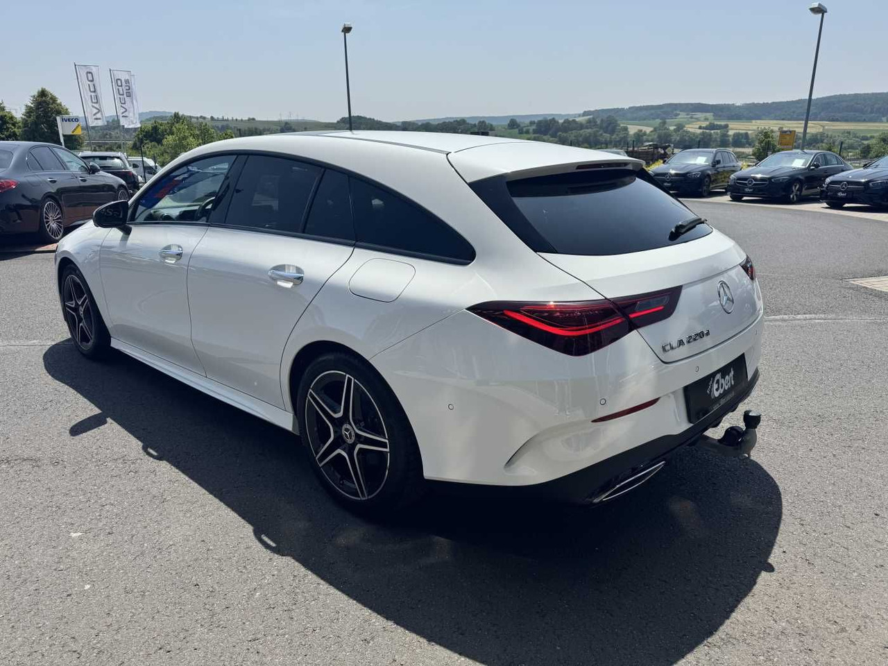 Mercedes-Benz CLA 220d Shooting Brake AMG+Pano+Distr+AHK+uvm. - سيارة: صور 3 Mercedes-Benz CLA 220d Shooting Brake AMG+Pano+Distr+AHK+uvm. - سيارة: صور 3