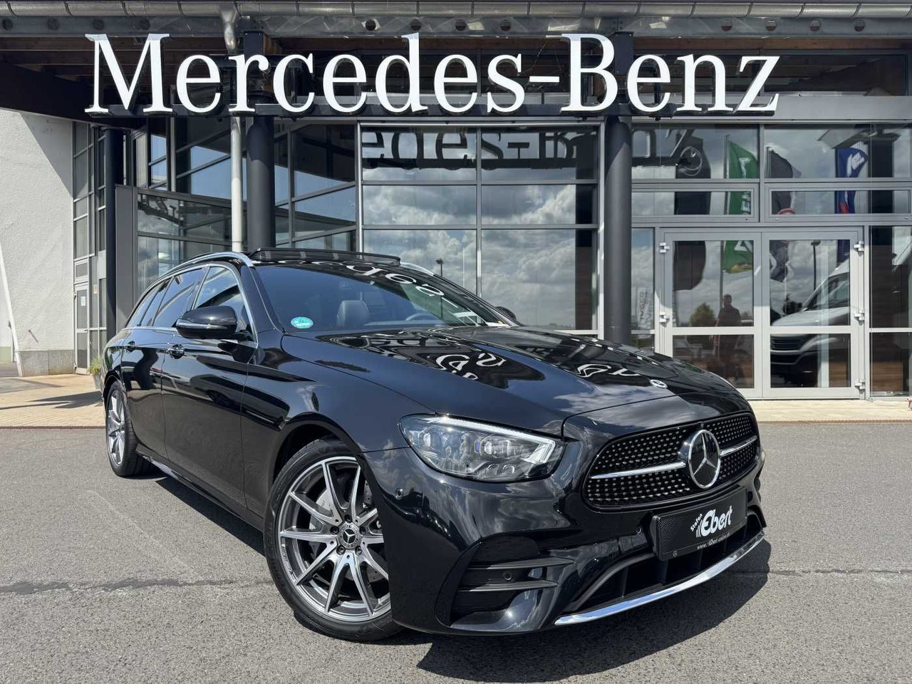 Mercedes-Benz E 220d AMG+Pano+Burm+Distr+Memory+AHK+360 - سيارة: صور 1 Mercedes-Benz E 220d AMG+Pano+Burm+Distr+Memory+AHK+360 - سيارة: صور 1