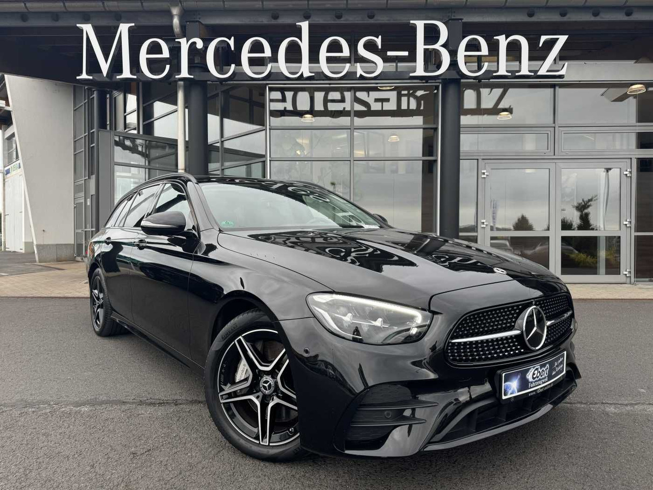 Mercedes-Benz E 300de T AMG+Pano+DistrPlus+Night +AHK+360+Ambi - سيارة: صور 1 Mercedes-Benz E 300de T AMG+Pano+DistrPlus+Night +AHK+360+Ambi - سيارة: صور 1