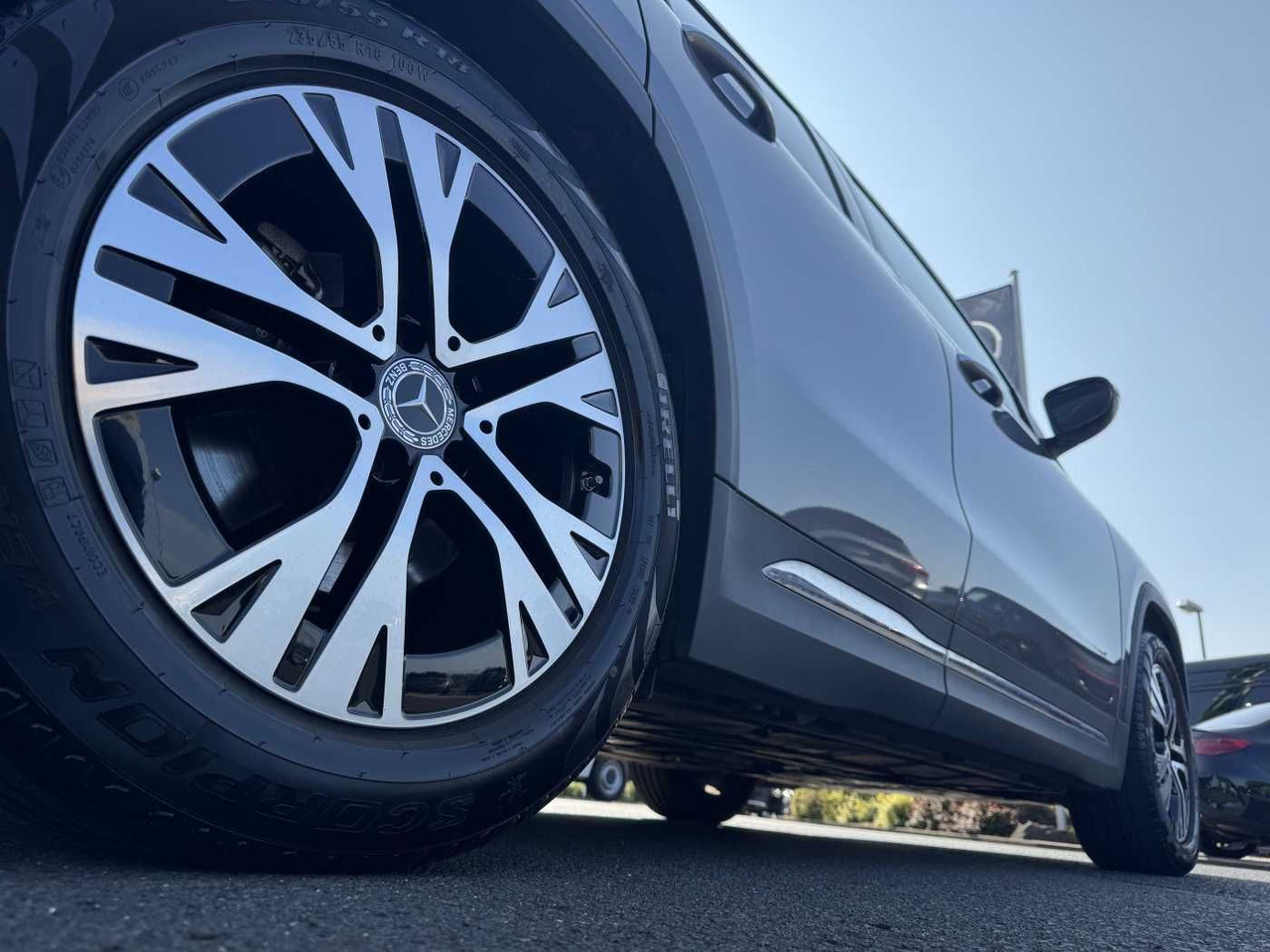 Mercedes-Benz GLA 200d 4M Progressive+Distr+Ambiente+Offroad - سيارة دفع رباعي: صور 5 Mercedes-Benz GLA 200d 4M Progressive+Distr+Ambiente+Offroad - سيارة دفع رباعي: صور 5