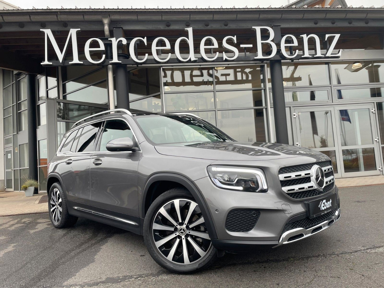 Mercedes-Benz GLB 220 d 4MATIC Progressive AHK+Memory+Pano+360 - سيارة دفع رباعي: صور 1 Mercedes-Benz GLB 220 d 4MATIC Progressive AHK+Memory+Pano+360 - سيارة دفع رباعي: صور 1
