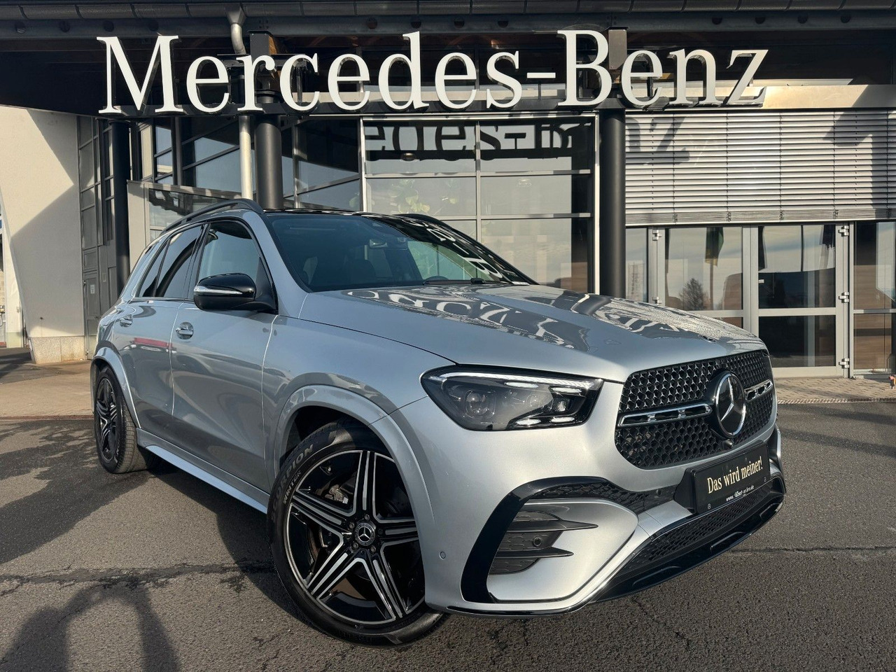 Mercedes-Benz GLE 300 d AMG AHK+360°+HUD+Pano+MBeam+Burm+Air - سيارة دفع رباعي: صور 1 Mercedes-Benz GLE 300 d AMG AHK+360°+HUD+Pano+MBeam+Burm+Air - سيارة دفع رباعي: صور 1