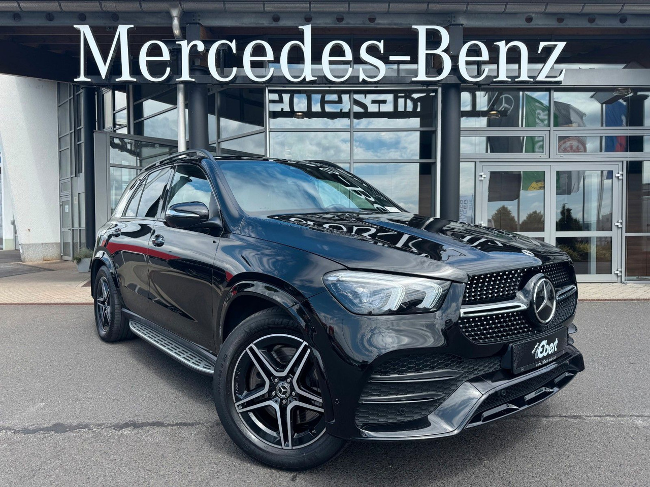 Mercedes-Benz GLE 350de 4M AMG+Pano+AHK+Burm+Distr++HUD+360+ - سيارة دفع رباعي: صور 1 Mercedes-Benz GLE 350de 4M AMG+Pano+AHK+Burm+Distr++HUD+360+ - سيارة دفع رباعي: صور 1