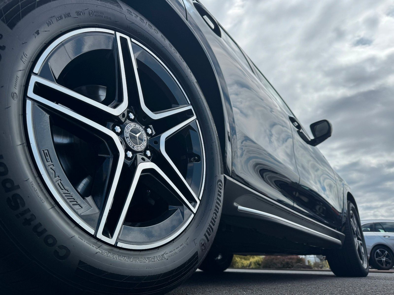 Mercedes-Benz GLE 350de 4M AMG+Pano+AHK+Burm+Distr++HUD+360+ - سيارة دفع رباعي: صور 5 Mercedes-Benz GLE 350de 4M AMG+Pano+AHK+Burm+Distr++HUD+360+ - سيارة دفع رباعي: صور 5