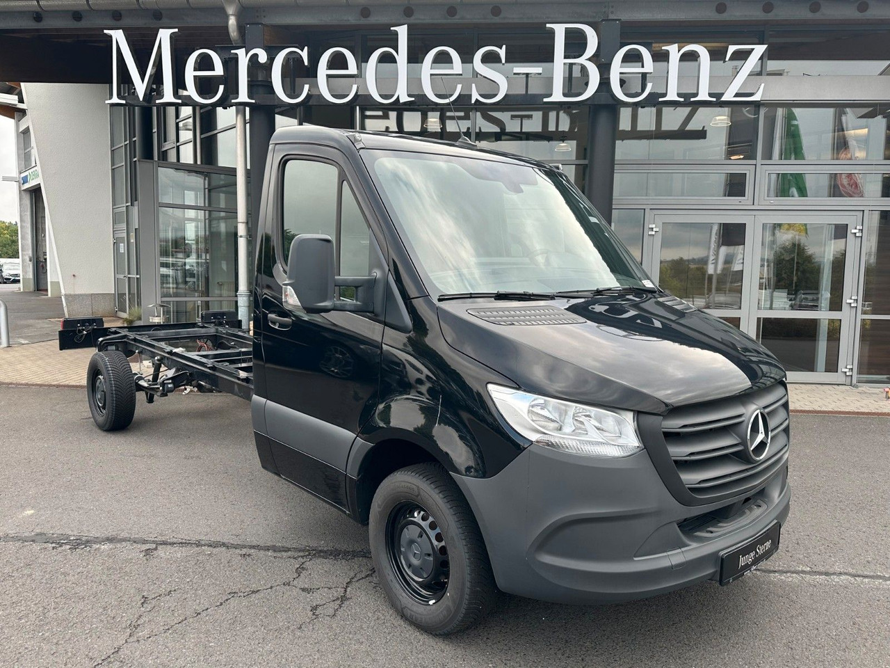 Mercedes-Benz Sprinter 311 CDI 4325 Fahrgestell - الشاسيه شاحنة: صور 1 Mercedes-Benz Sprinter 311 CDI 4325 Fahrgestell - الشاسيه شاحنة: صور 1