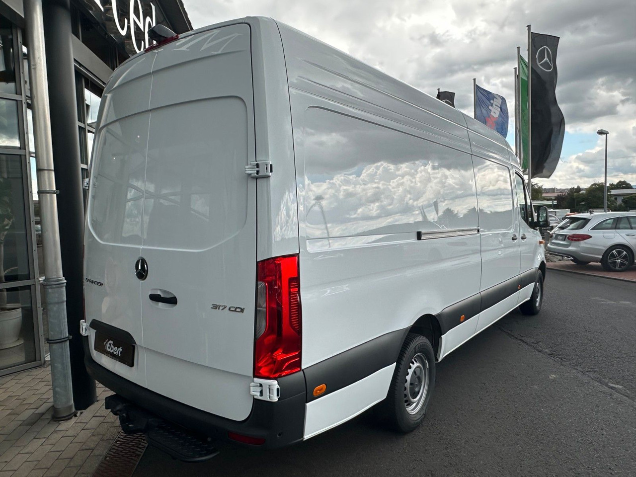 Mercedes-Benz Sprinter 317 CDI 9G 4325 Klima Kamera SHZ AHK - فان: صور 4 Mercedes-Benz Sprinter 317 CDI 9G 4325 Klima Kamera SHZ AHK - فان: صور 4