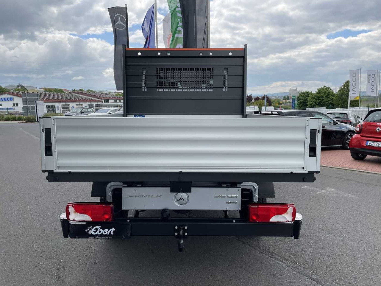 Mercedes-Benz Sprinter 319 CDI 4x4 DoKa Klima Stdheiz AHK LED - الشاحنات الصغيرة المسطحة: صور 5 Mercedes-Benz Sprinter 319 CDI 4x4 DoKa Klima Stdheiz AHK LED - الشاحنات الصغيرة المسطحة: صور 5