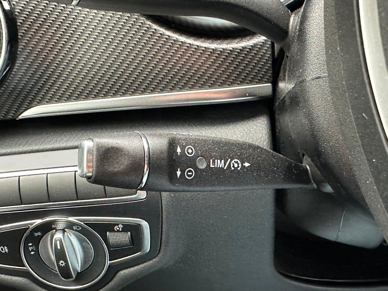 Mercedes-Benz V 250 d EDITION AMG Kompakt ILS elektr Türen إيجار Mercedes-Benz V 250 d EDITION AMG Kompakt ILS elektr Türen: صور 22