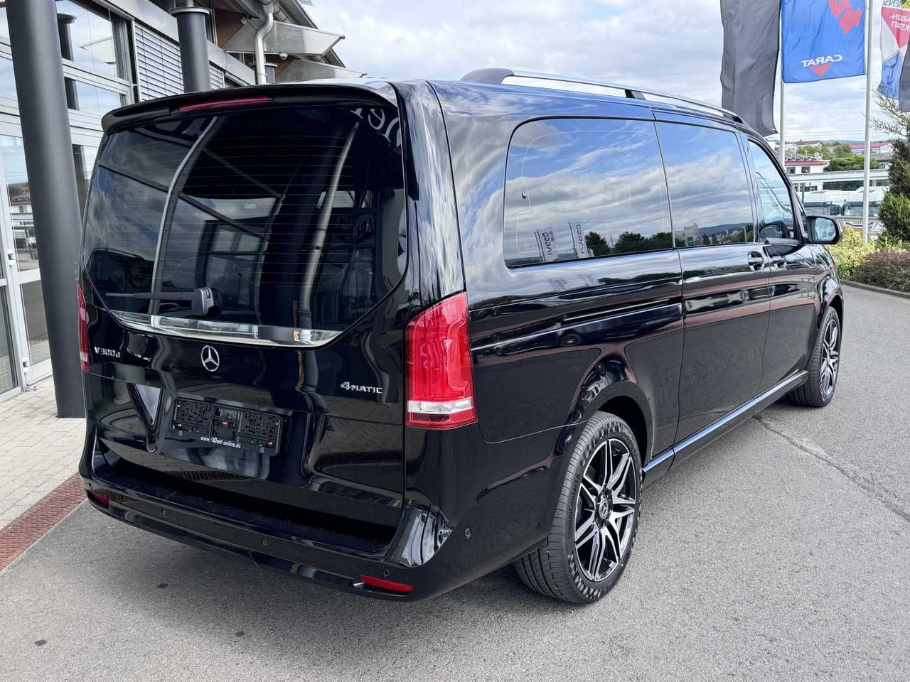 Mercedes-Benz V 300 d AVA AMG 4MATIC AIRMATIC Sitzklima el Tür - ميكروباص: صور 4 Mercedes-Benz V 300 d AVA AMG 4MATIC AIRMATIC Sitzklima el Tür - ميكروباص: صور 4