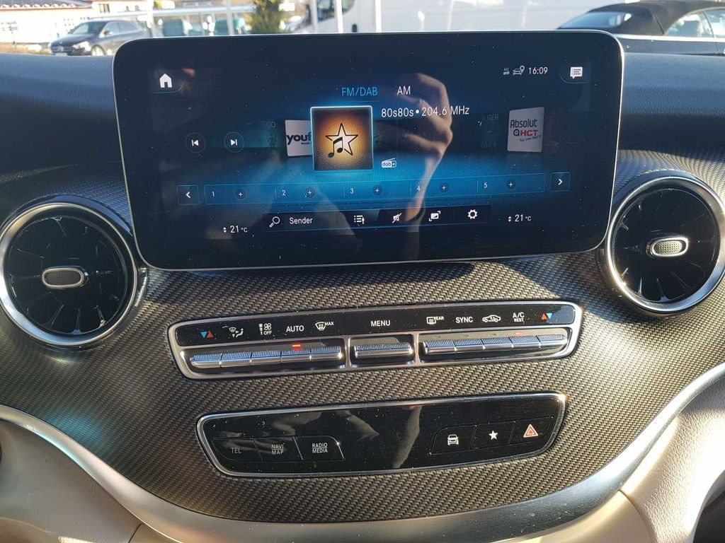 Mercedes-Benz V 300 d Marco Polo AMG Markise AHK2,5 360° MBUX  إيجار Mercedes-Benz V 300 d Marco Polo AMG Markise AHK2,5 360° MBUX: صور 12