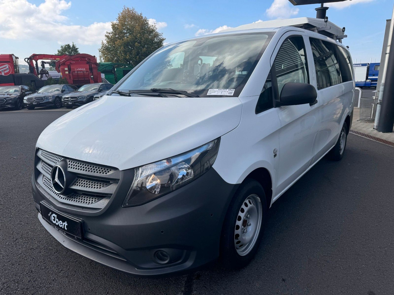 Mercedes-Benz Vito 114 CDI Tourer Begleitfahrzeug BF3+ / WVZ - فان: صور 3 Mercedes-Benz Vito 114 CDI Tourer Begleitfahrzeug BF3+ / WVZ - فان: صور 3