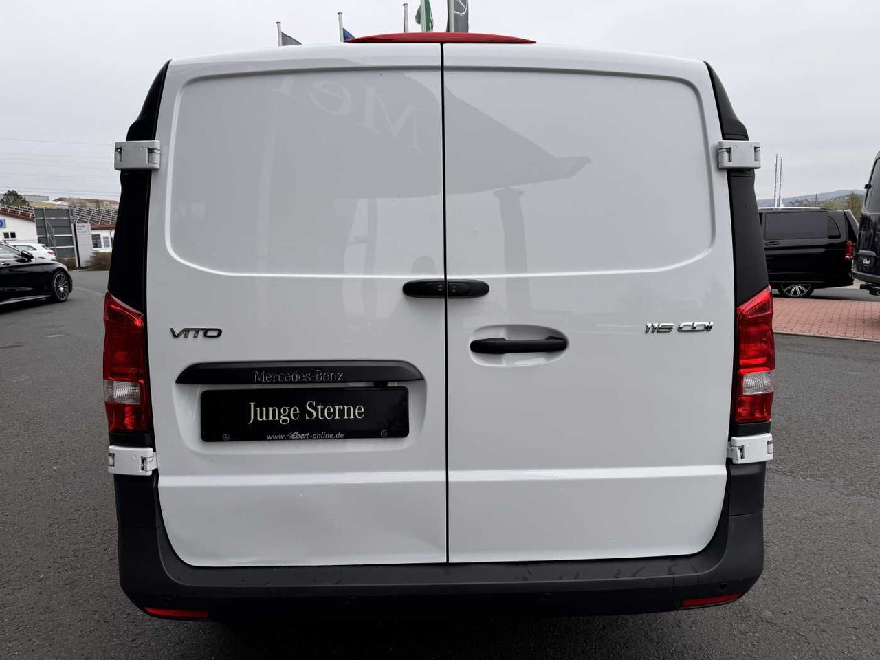 Mercedes-Benz Vito 116 CDI Extralang Klima Kamera Audio40 SHZ - فان المدمجة: صور 5 Mercedes-Benz Vito 116 CDI Extralang Klima Kamera Audio40 SHZ - فان المدمجة: صور 5