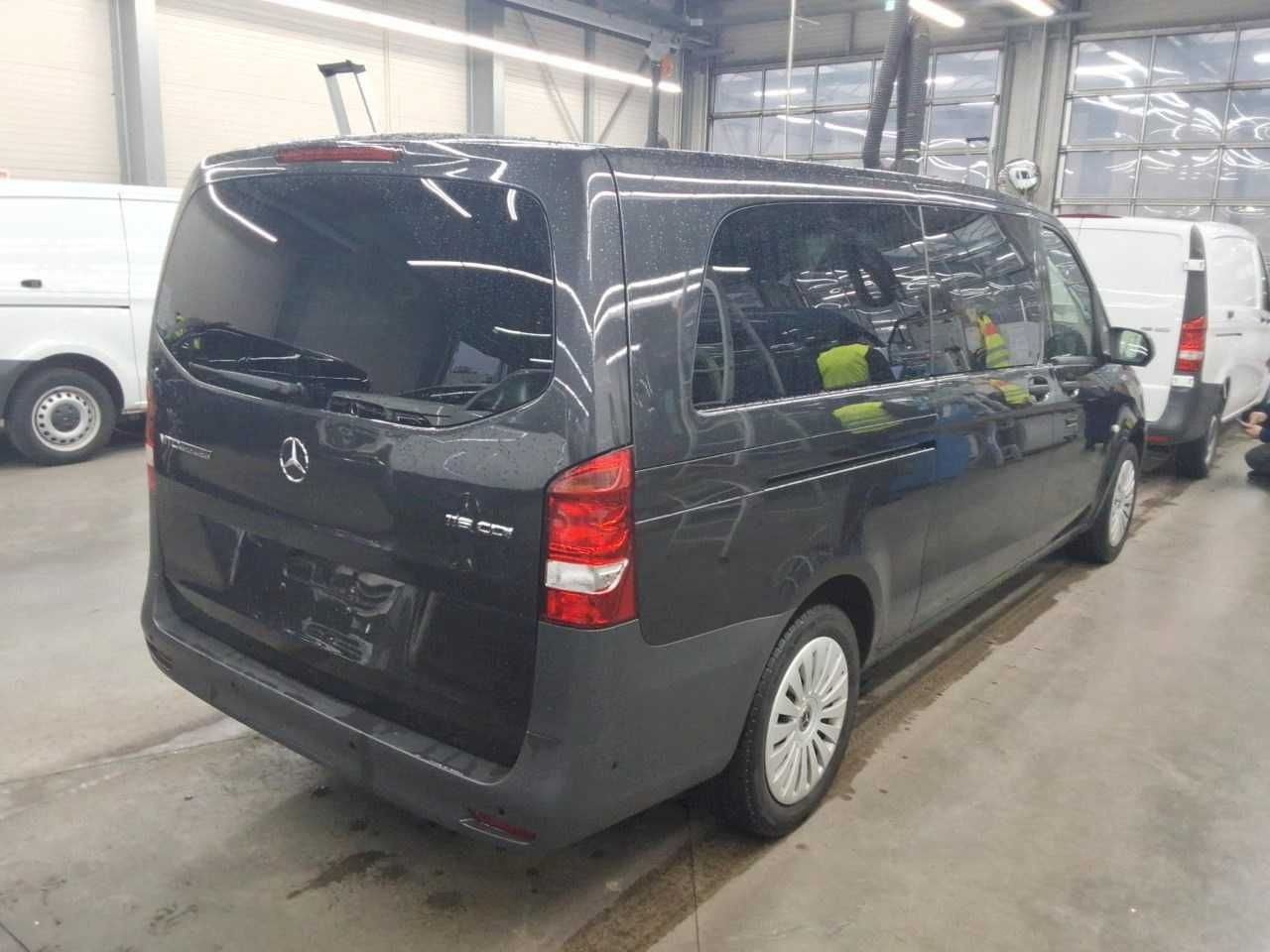 Mercedes-Benz Vito 116 CDI Tourer 2xKlima AHK Kamera Audio40 - سيارة: صور 3 Mercedes-Benz Vito 116 CDI Tourer 2xKlima AHK Kamera Audio40 - سيارة: صور 3