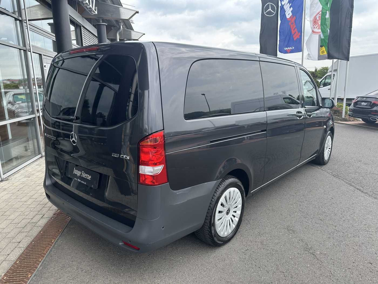 Mercedes-Benz Vito 116 CDI Tourer 3430 9G 2xKlima Kamera - سيارة: صور 4 Mercedes-Benz Vito 116 CDI Tourer 3430 9G 2xKlima Kamera - سيارة: صور 4