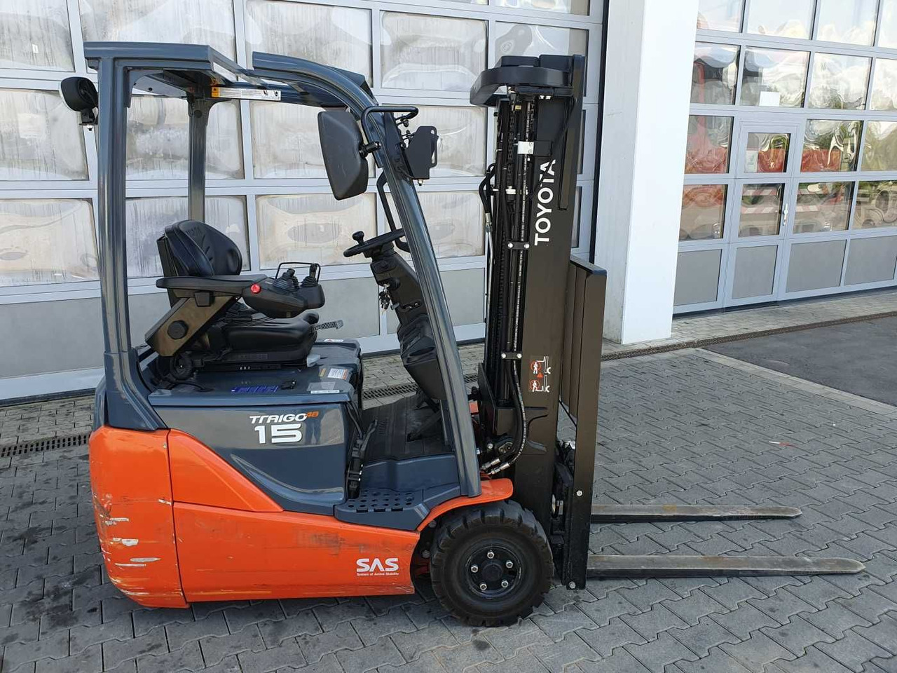 Toyota 8FBET15 / Triplex: 4.30m / nur 1.842h! / SS - رافعة شوكية كهربائية: صور 2 Toyota 8FBET15 / Triplex: 4.30m / nur 1.842h! / SS - رافعة شوكية كهربائية: صور 2