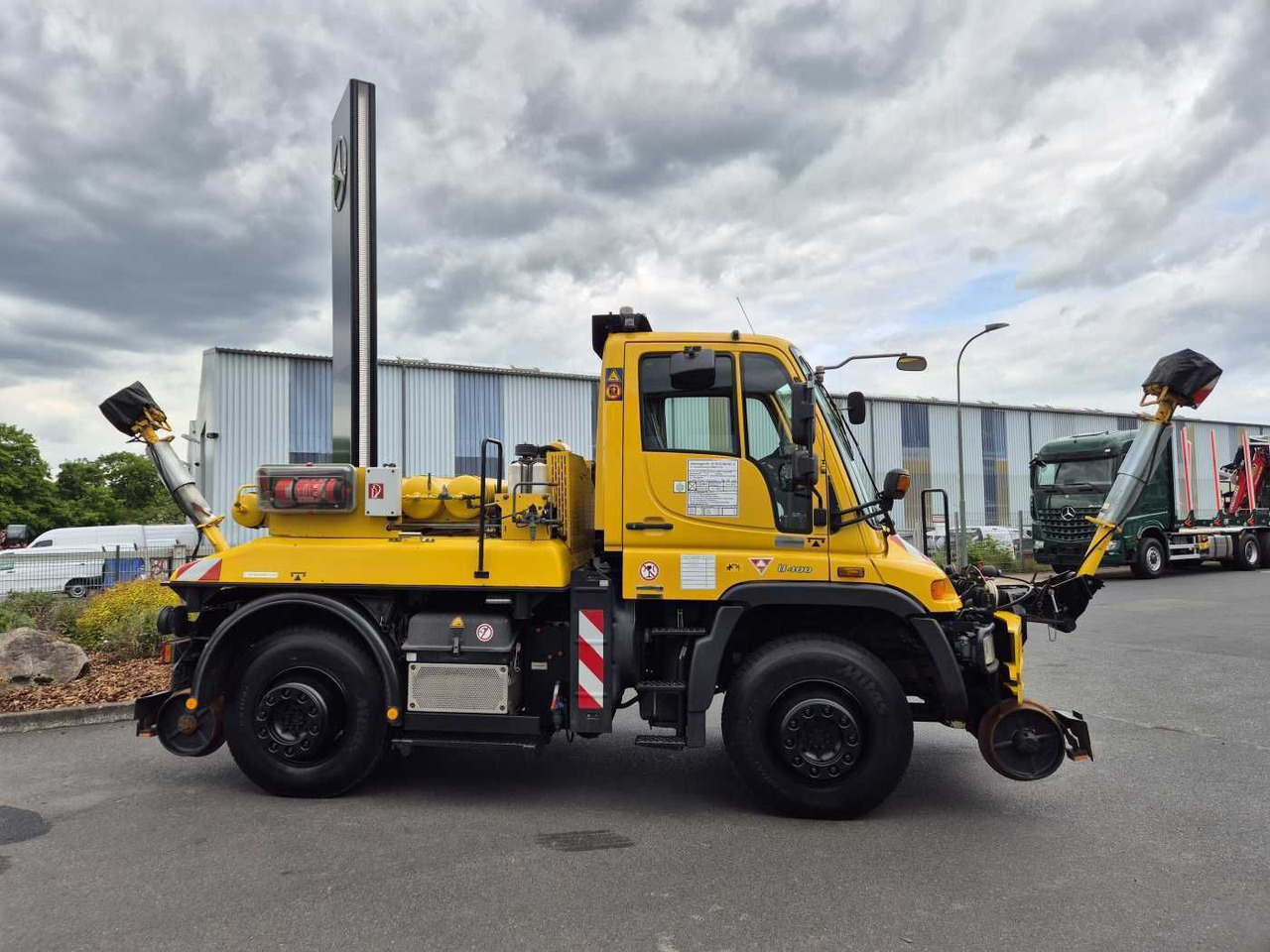Unimog U400 4x4 Zweiwege ZAGRO 800t/52 Achsen Funk - شاحنة: صور 5 Unimog U400 4x4 Zweiwege ZAGRO 800t/52 Achsen Funk - شاحنة: صور 5