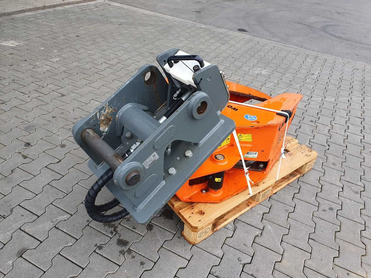 Westtech CL260 Fällgreifer Likufix SW33 2024 - رؤوس حصادات: صور 4 Westtech CL260 Fällgreifer Likufix SW33 2024 - رؤوس حصادات: صور 4