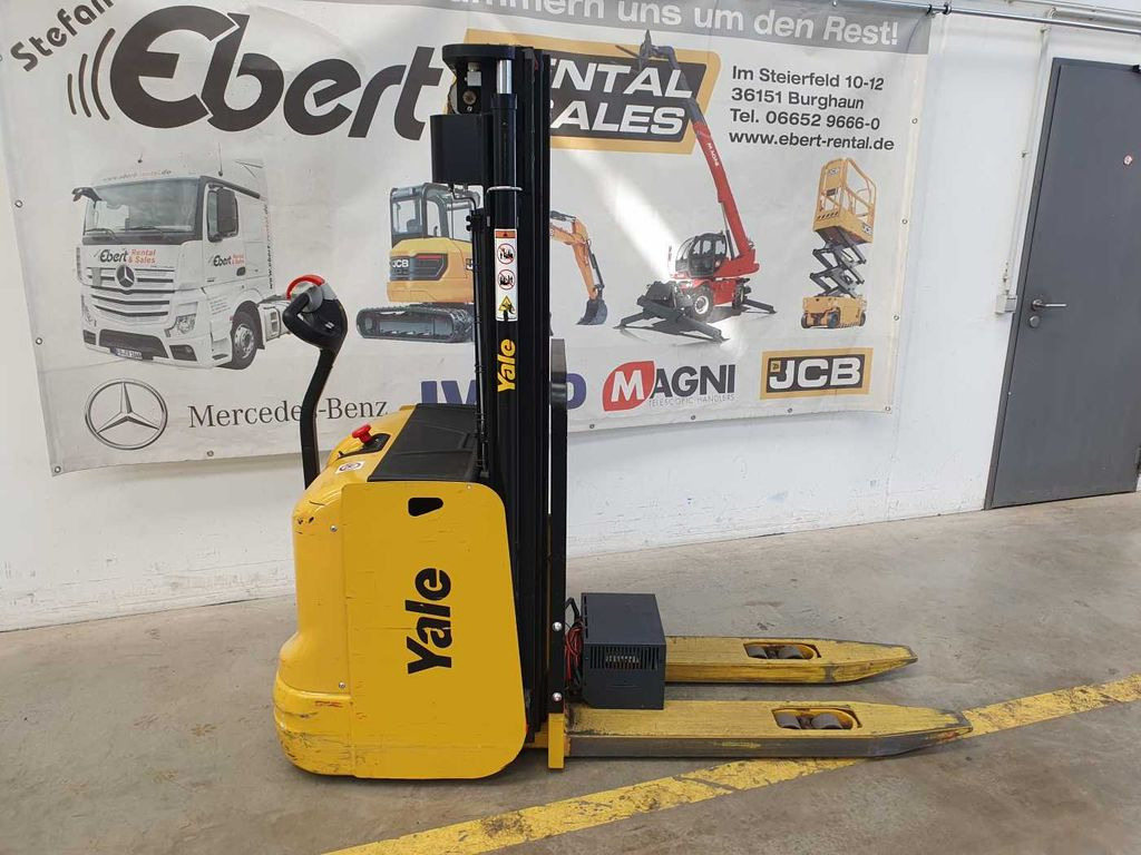 Yale MS 12 AC / Triplex: 4m! / nur 683h! / 2014 - معدات تكديس: صور 2 Yale MS 12 AC / Triplex: 4m! / nur 683h! / 2014 - معدات تكديس: صور 2