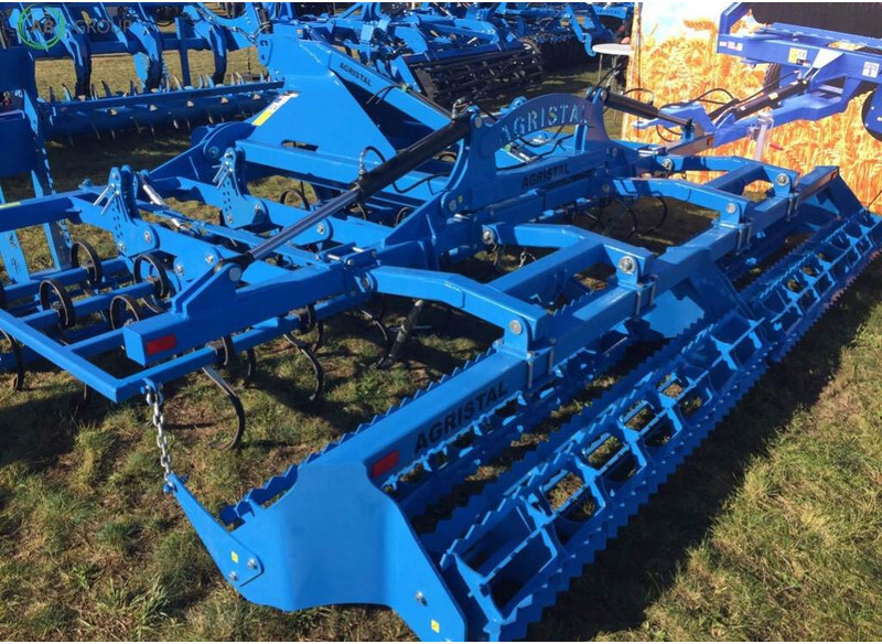 AGRISTAL Hydraulically folding seedbed cultivator/ - مسلفة: صور 3 AGRISTAL Hydraulically folding seedbed cultivator/ - مسلفة: صور 3