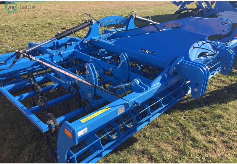 AGRISTAL Hydraulically folding seedbed cultivator/ - مسلفة: صور 2 AGRISTAL Hydraulically folding seedbed cultivator/ - مسلفة: صور 2
