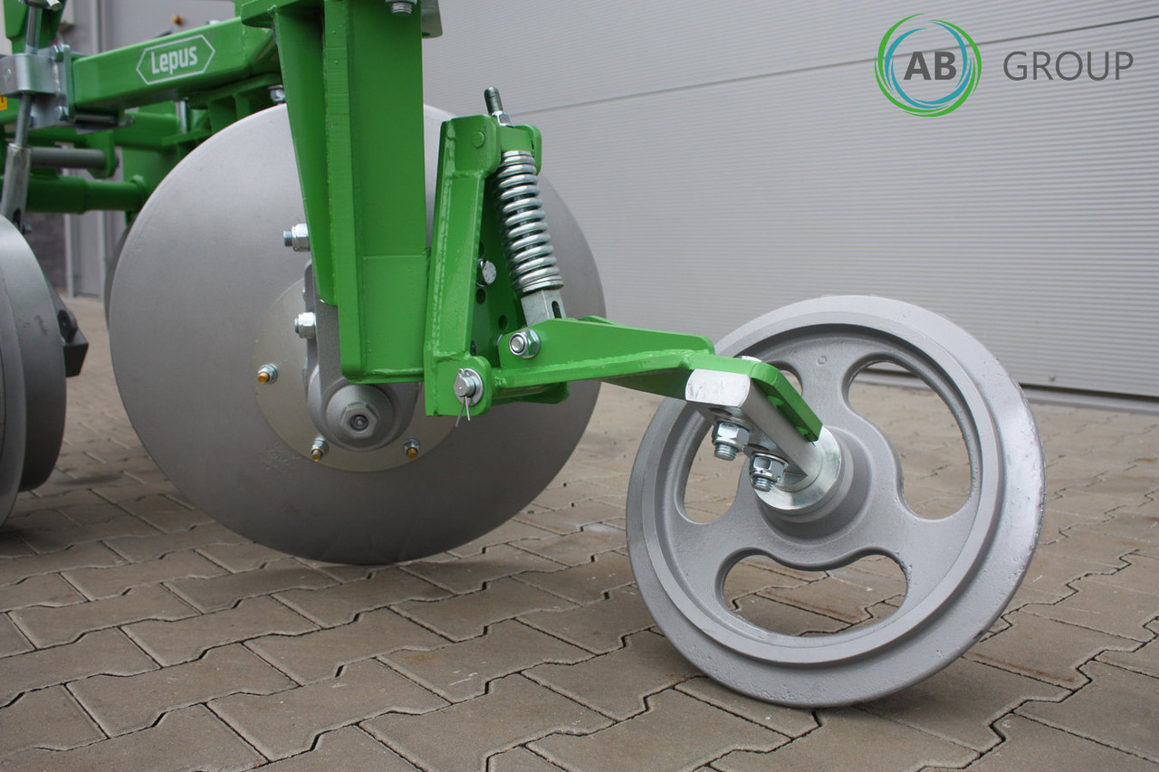 Bomet U040/2 Lepus 4 disc plow - محراث: صور 5 Bomet U040/2 Lepus 4 disc plow - محراث: صور 5